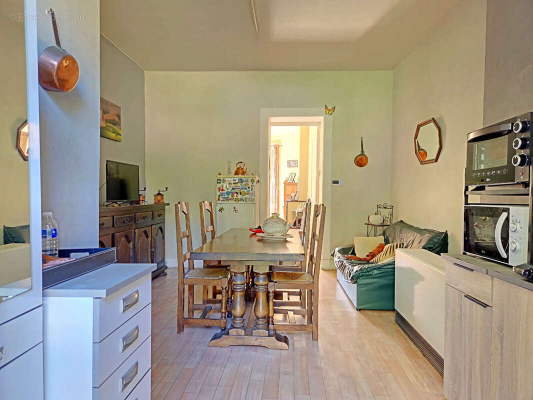 Appartement à SAINT-ETIENNE