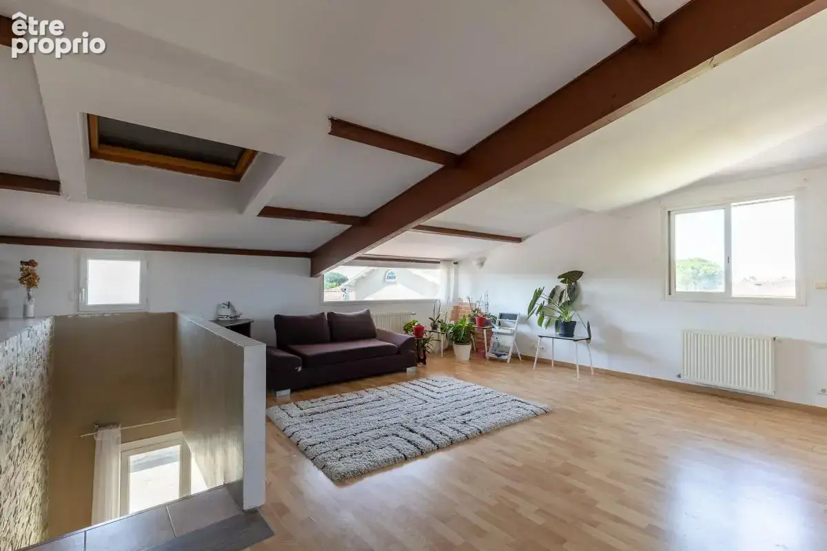 Maison T6 200 m² à Plaisance-du-Touch avec jardin et terrasses - photo 11