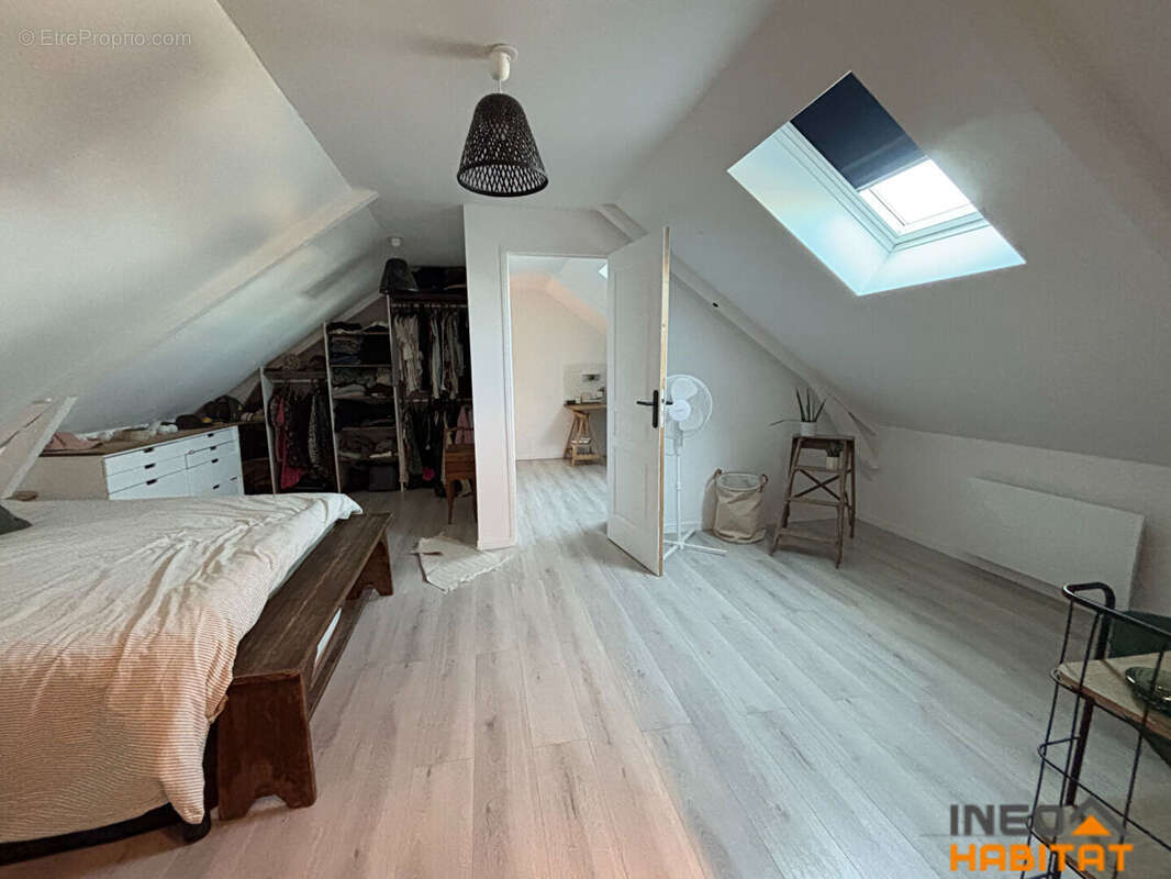 Maison La Chapelle Chaussee 4 pièce(s) 102 m2 - photo 10