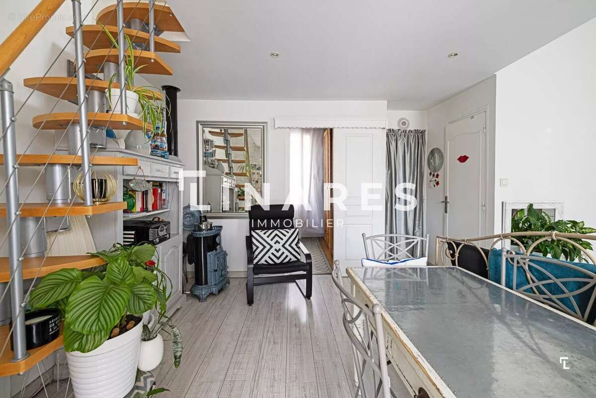 Appartement à MARSEILLE-7E