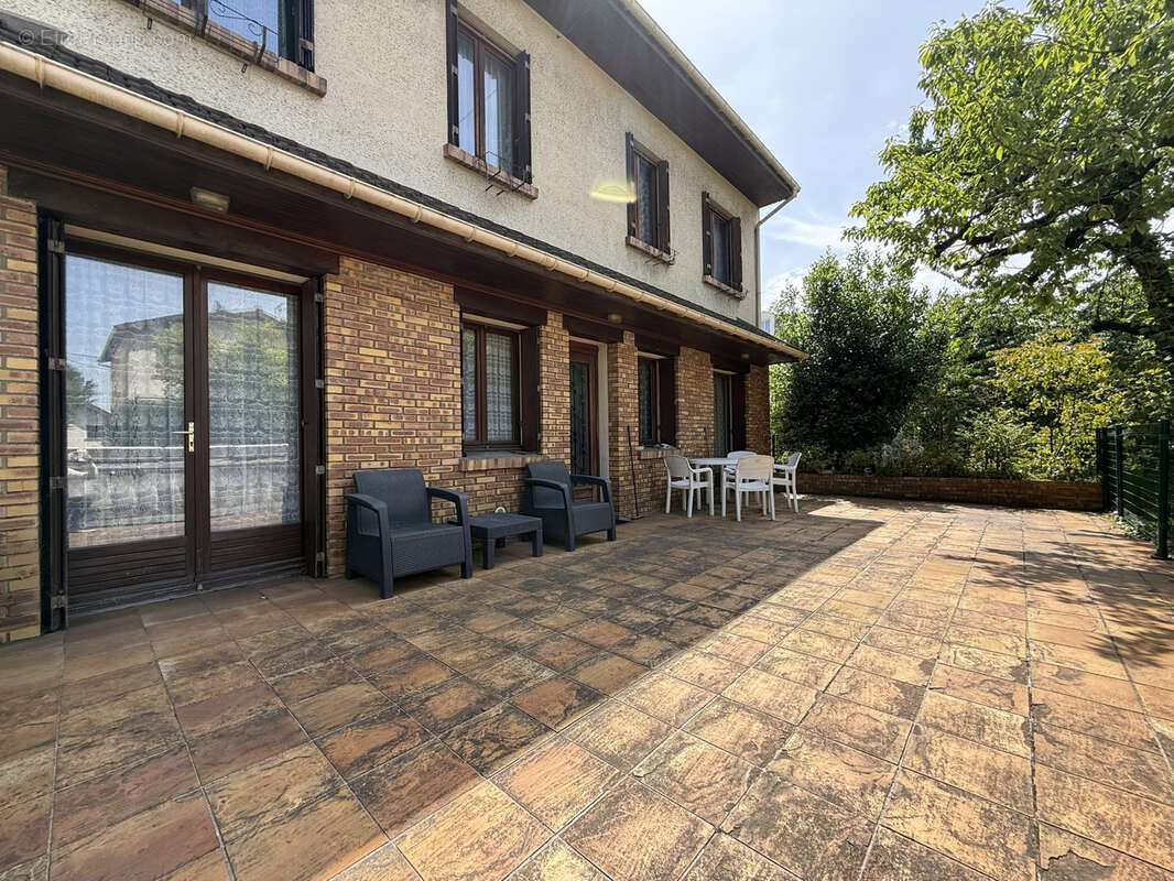 Maison à LE BLANC-MESNIL