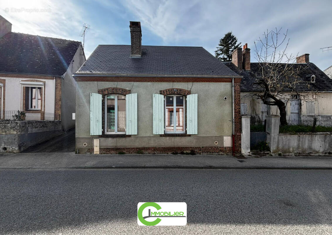 Maison à VIBRAYE