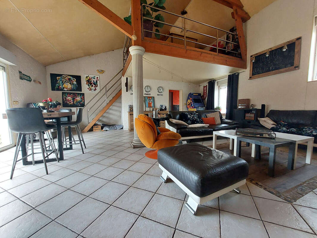 Maison à CHATELLERAULT