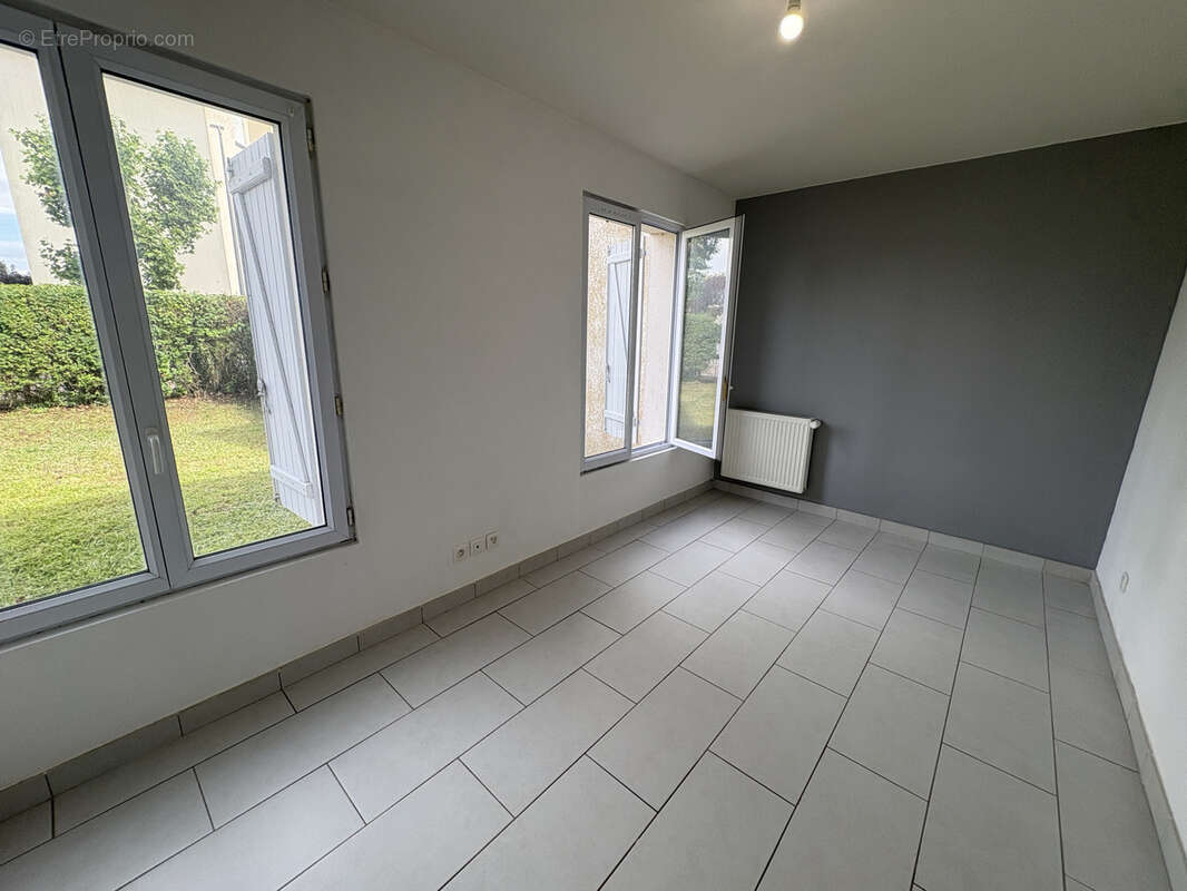 Maison à ROMILLY-SUR-SEINE