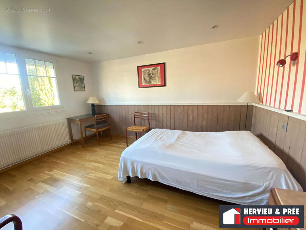 Maison à LUC-SUR-MER