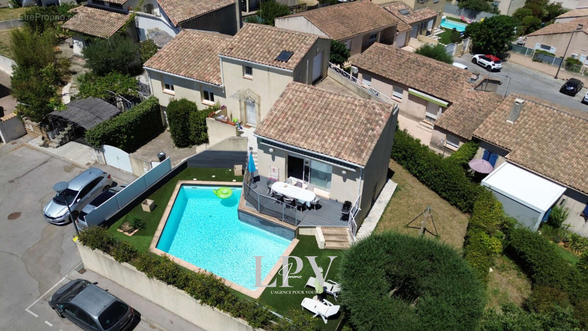 Maison familiale de 184 m2 avec garage, piscine et terrasse plein sud   Lavérune - photo 2