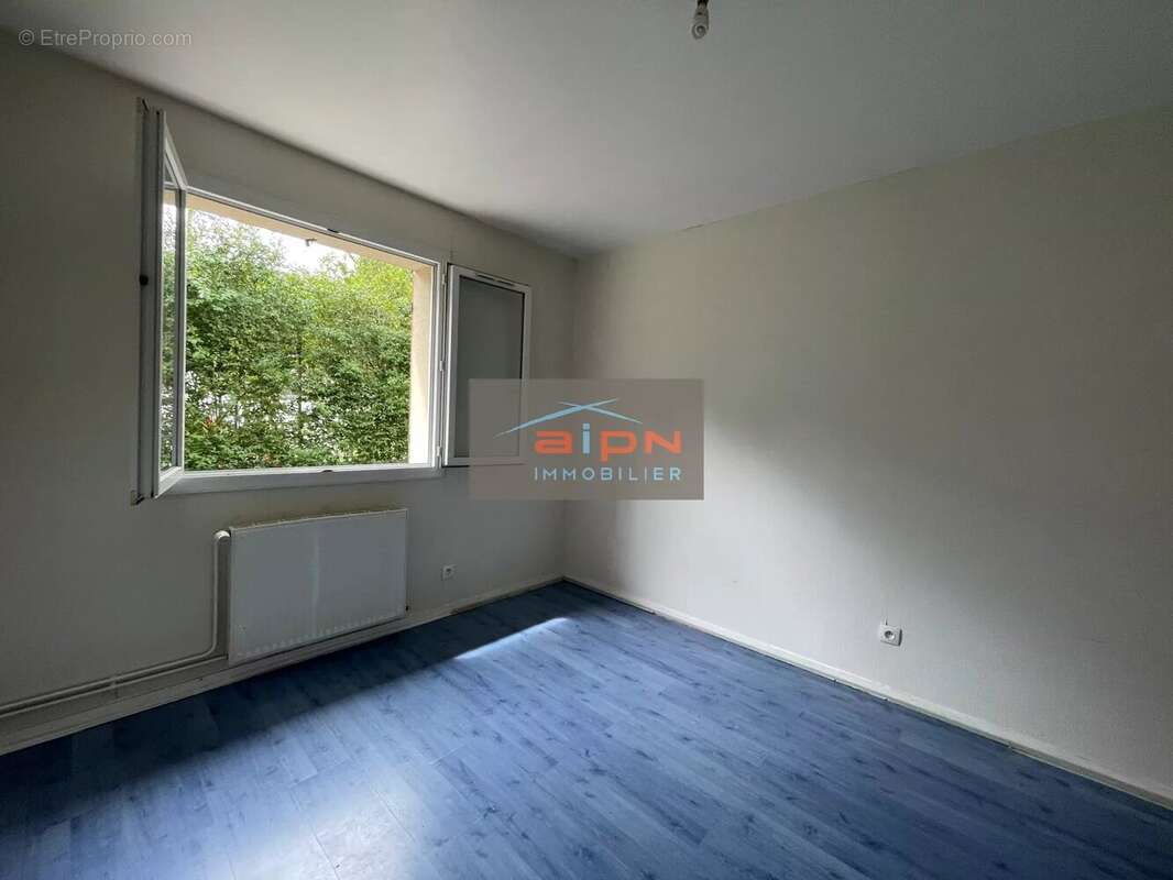 Maison à SAINT-ETIENNE-DU-ROUVRAY