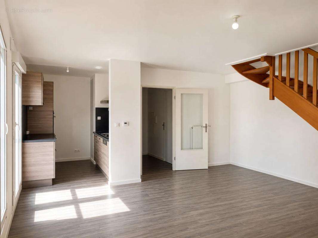 Appartement Duplex récent - photo 2