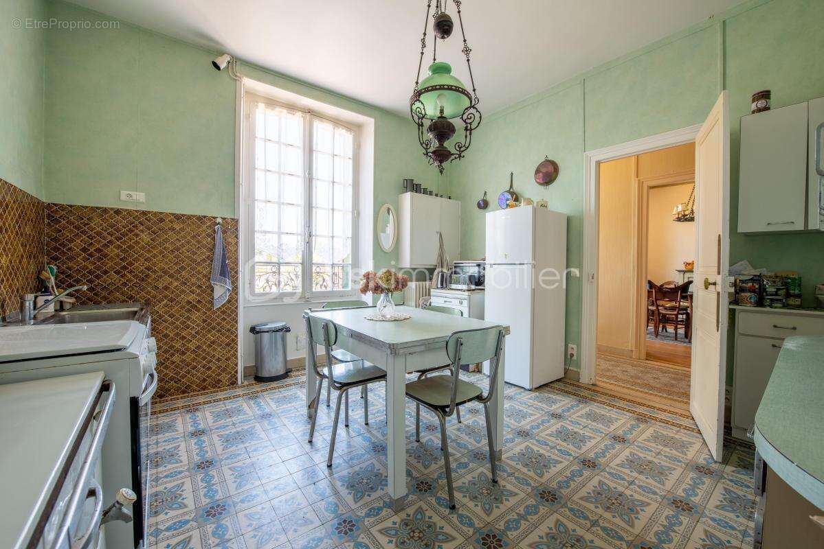 Maison à PONT-SUR-YONNE