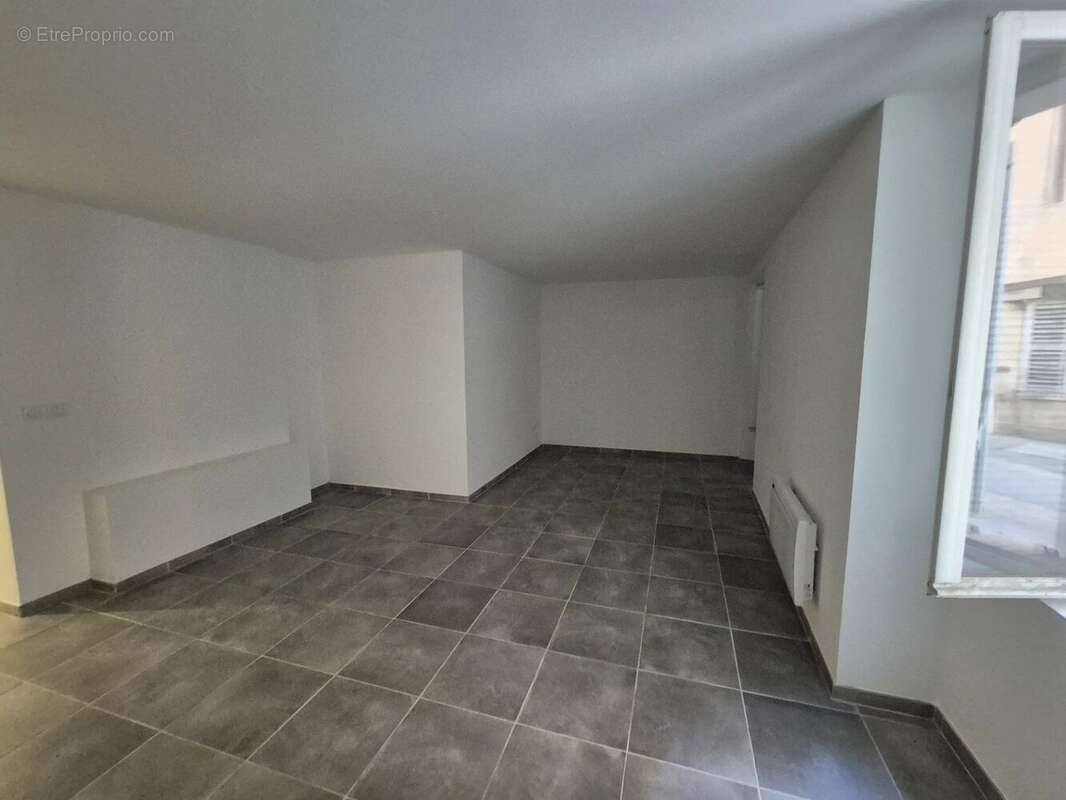 Commerce à DRAGUIGNAN