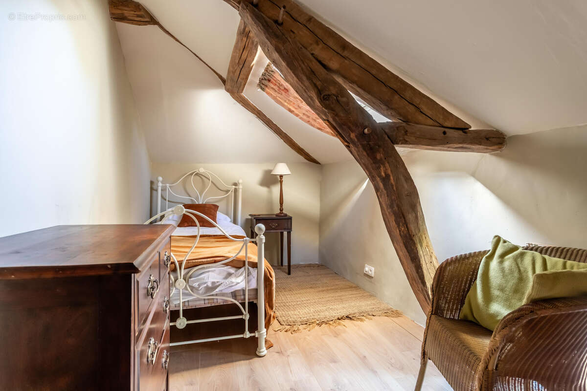 Maison de campagne avec piscine et grange - photo 42