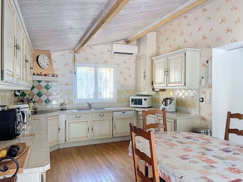 Maison à SAINTE-TULLE