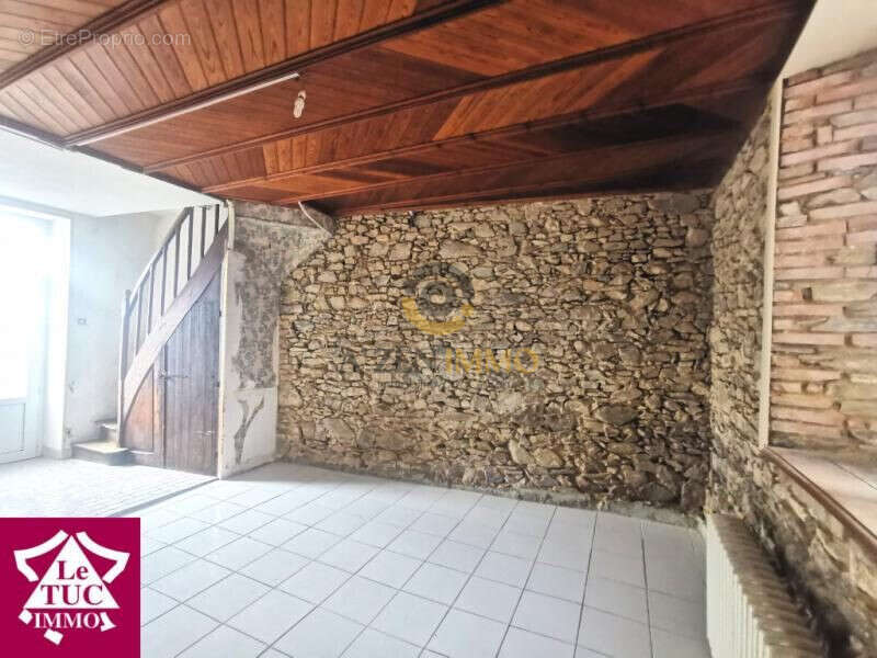 Maison à LA FORET-SUR-SEVRE