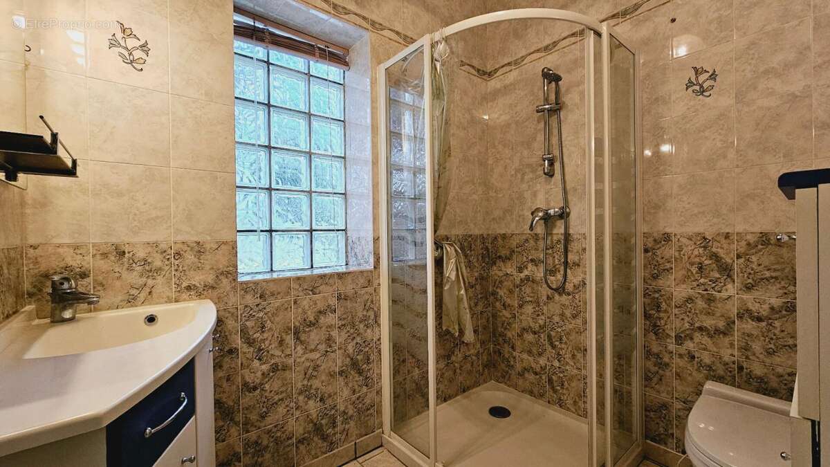 Maison à SAINT-DOULCHARD