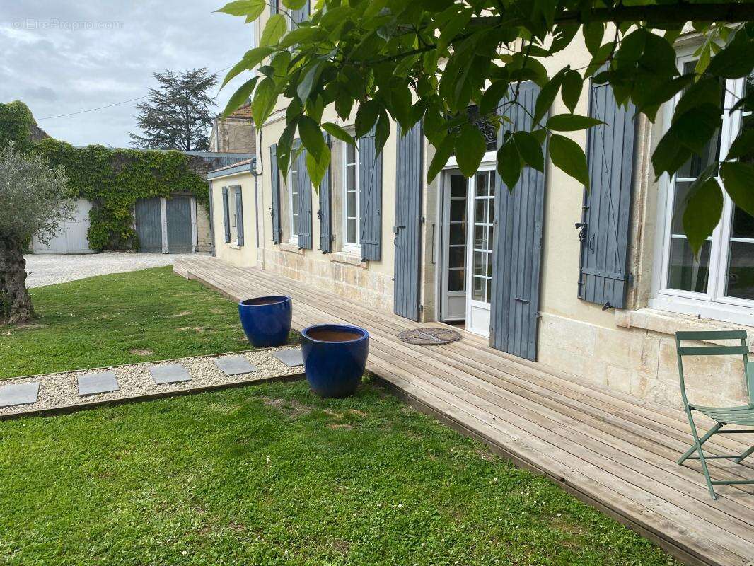 Maison à SAINTE-SOULLE