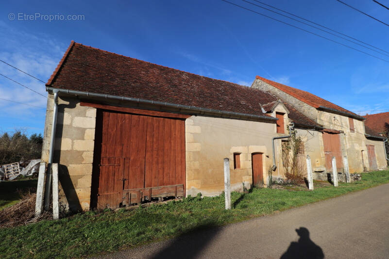 Maison à VARENNES-LES-NARCY