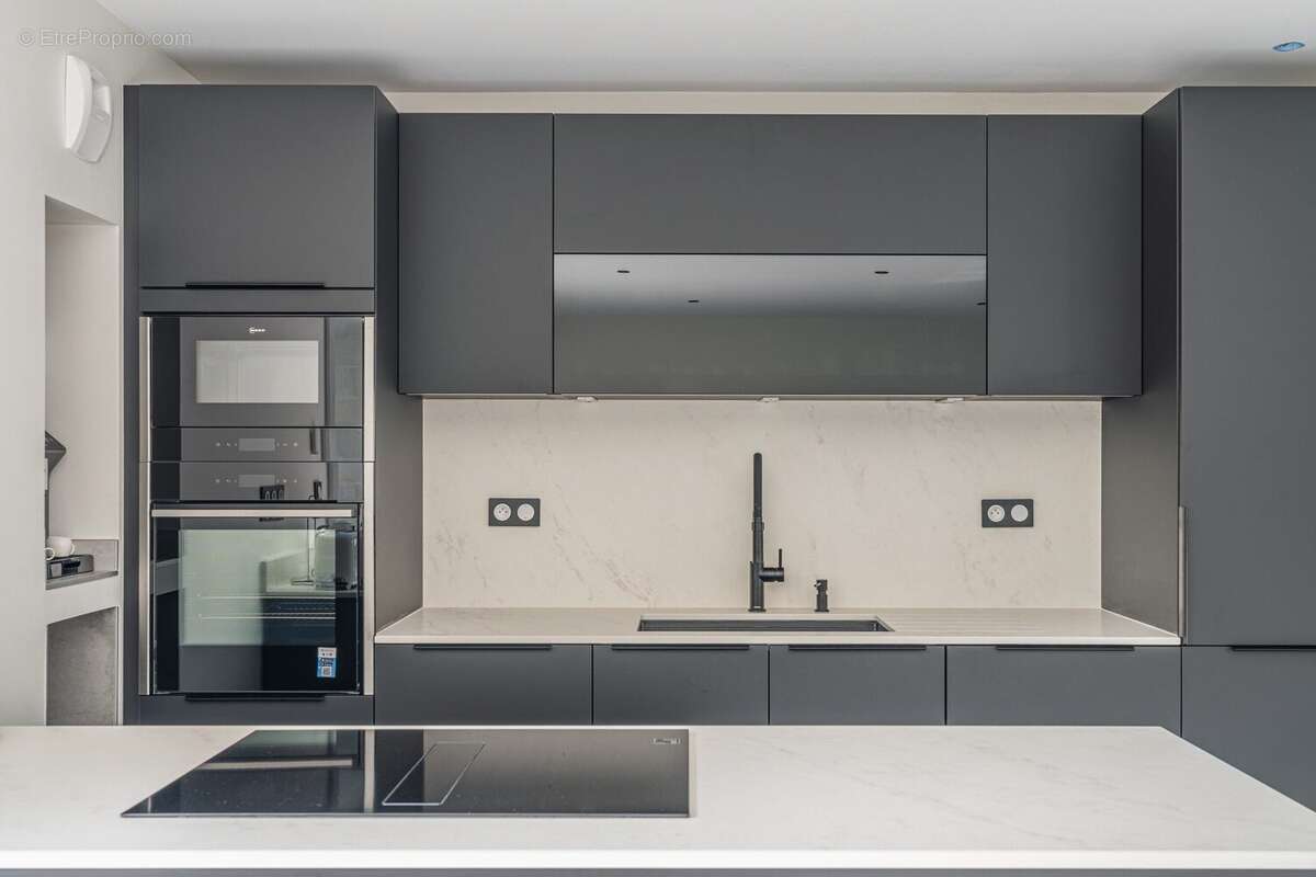 Maison à CHARNECLES