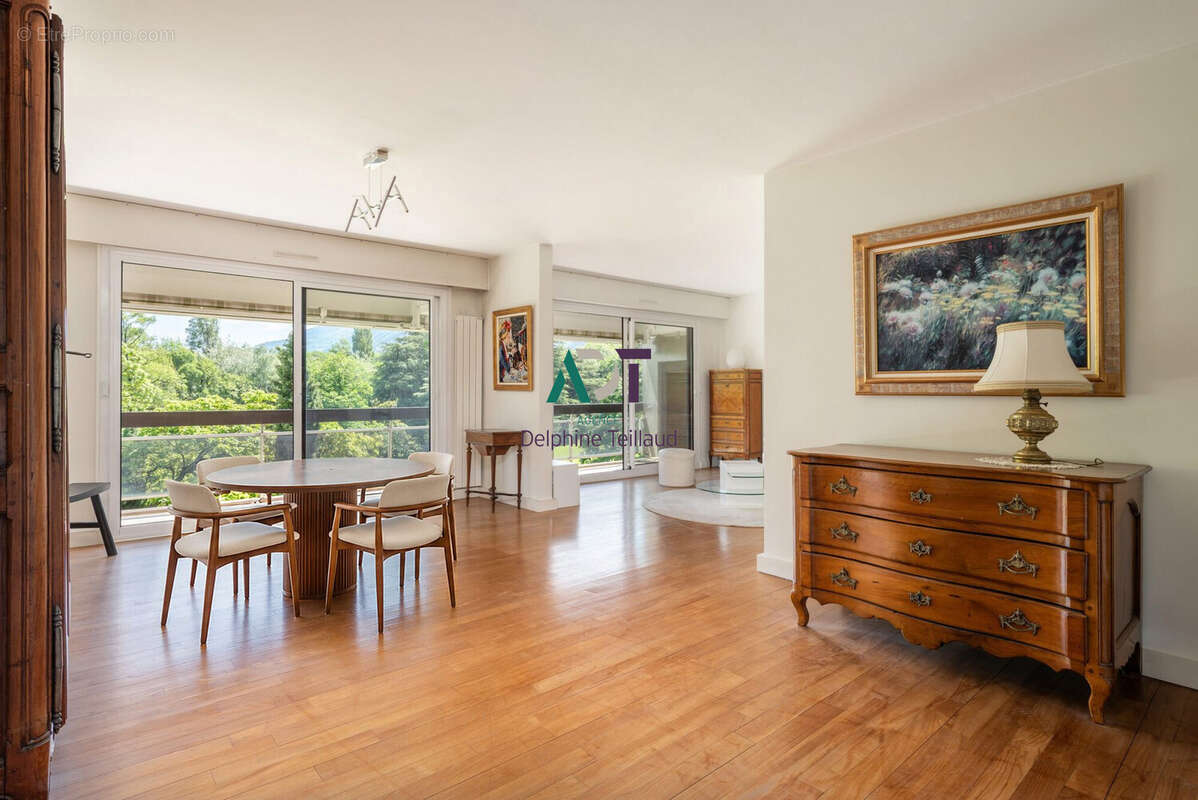 Appartement à SAINT-EGREVE