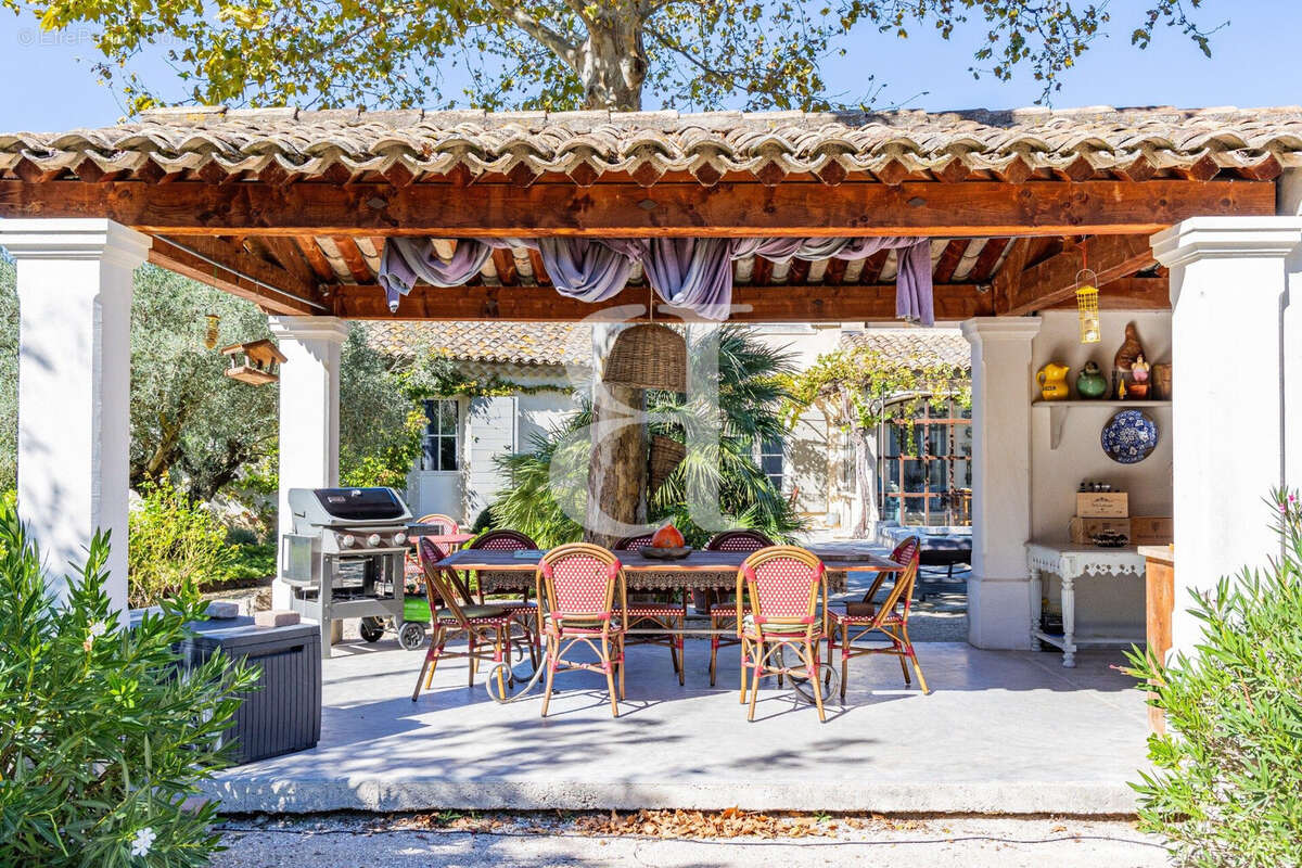 Maison à EYGALIERES