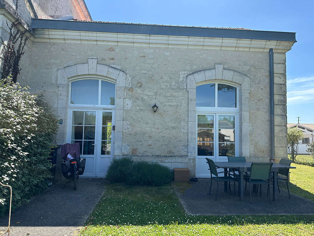 Appartement à MARENNES
