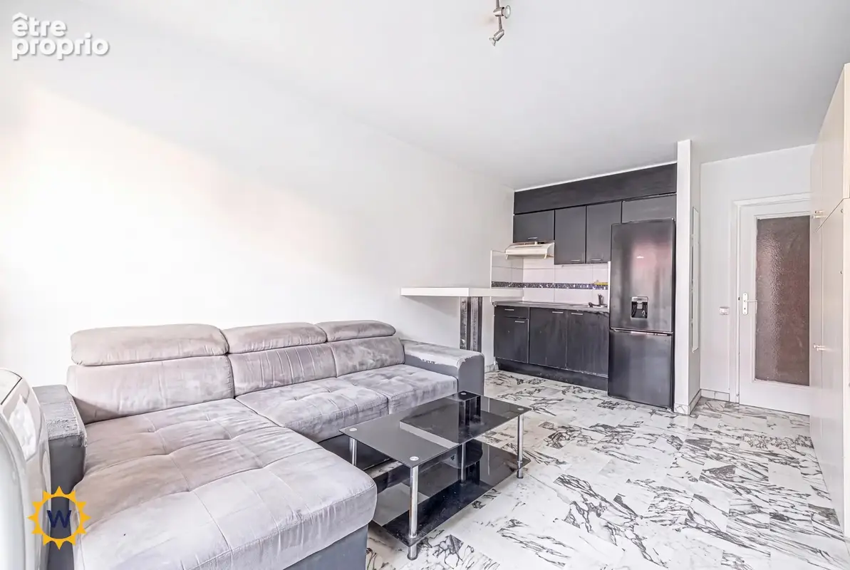 Nice rue de france / studio d'investissement de 25 m2 avec balcon 6 m2 - expo nord ouest - etage élevé - proximité commerces et  - photo 2