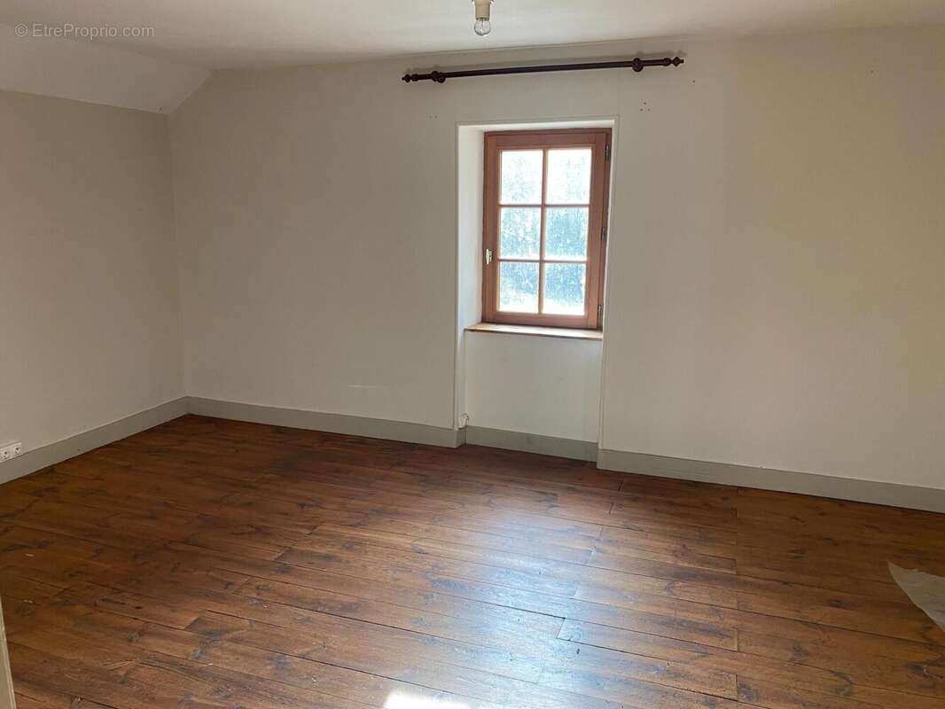 Maison 60 m² à Lugarde  - photo 8