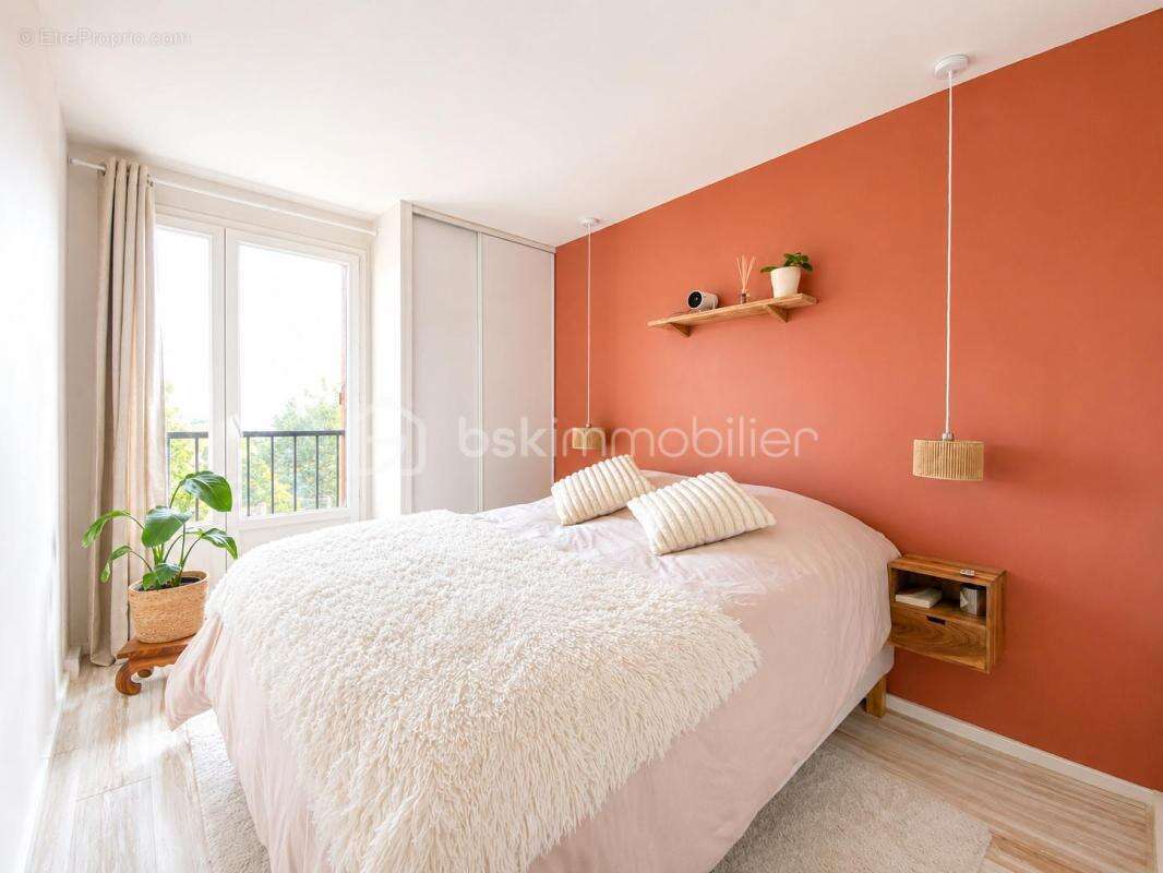 Appartement à BRIE-COMTE-ROBERT