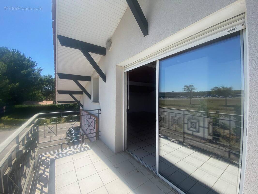 Appartement à ARES