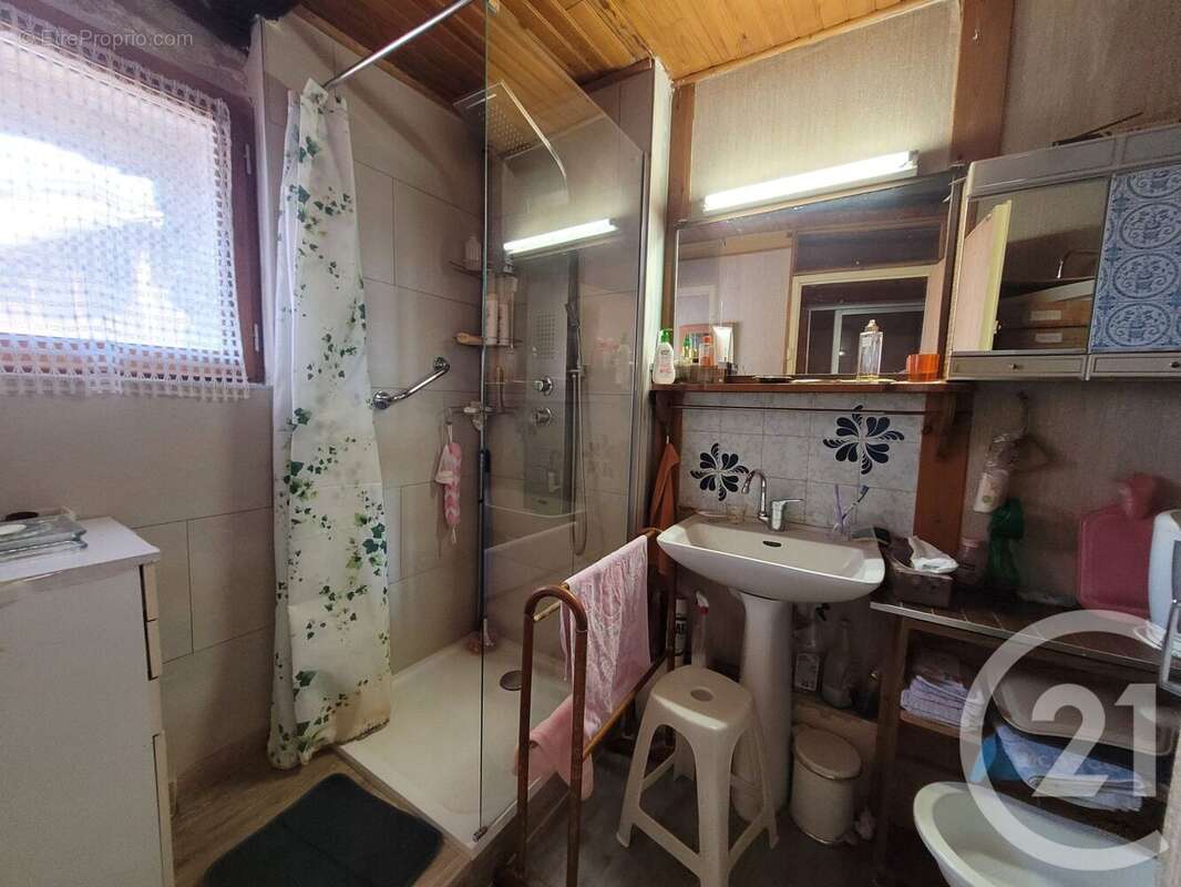 Maison 81 m² à Puycelci  - photo 8