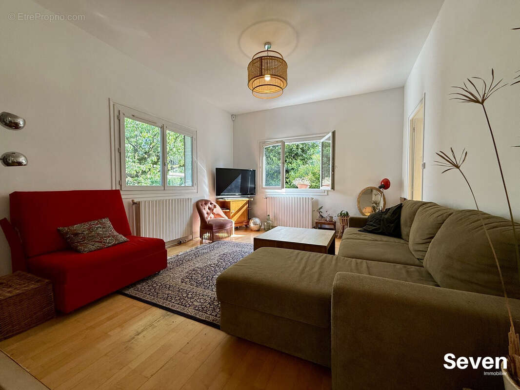 Maison 150 m² à Saint-Martin-D'heres  - photo 4