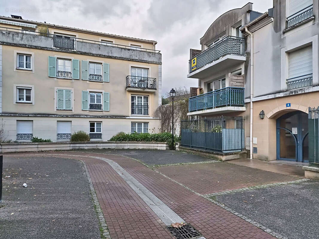 Appartement à LIMEIL-BREVANNES