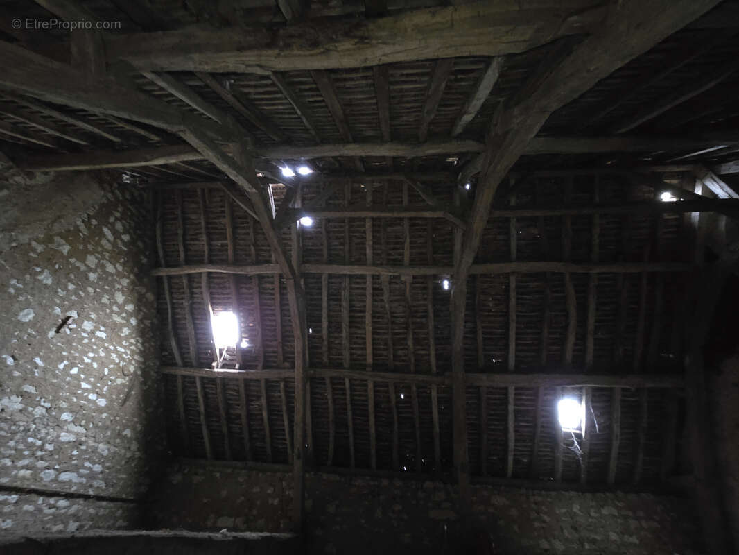 Maison à LESIGNY