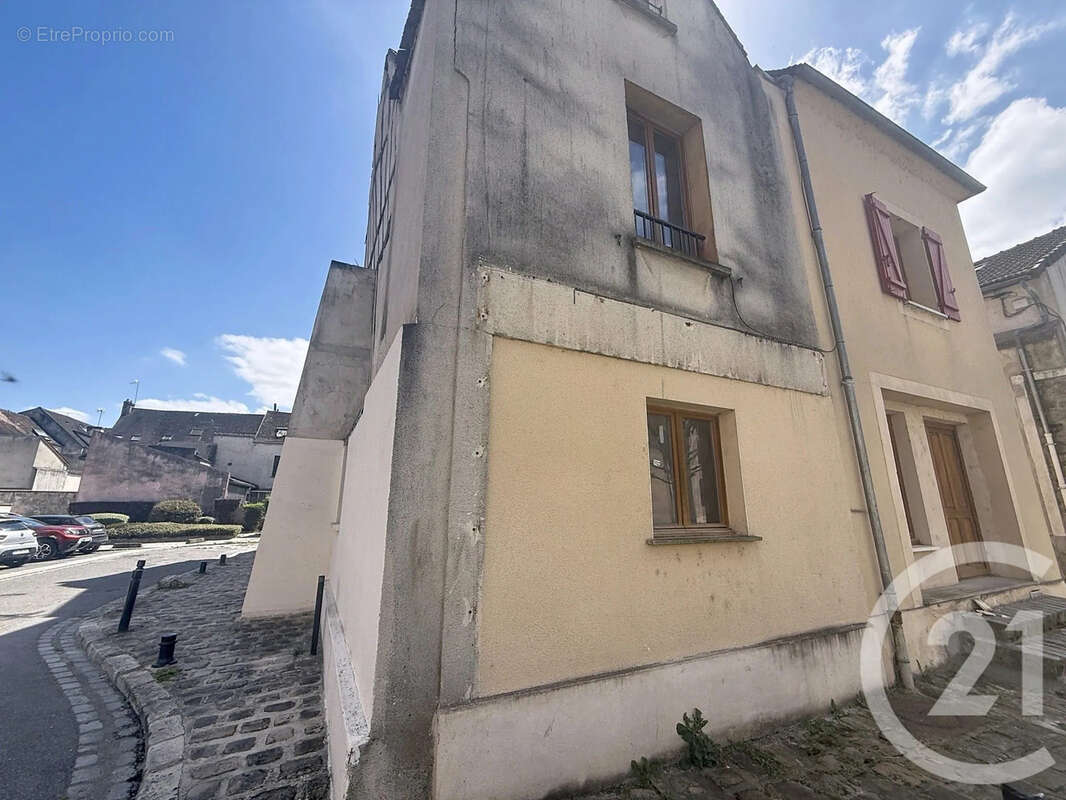 Appartement à MONTEREAU-FAULT-YONNE