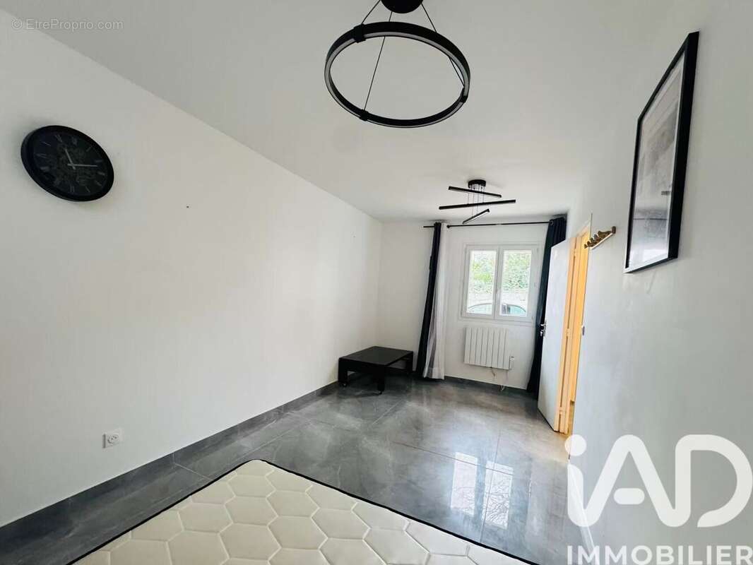 Photo 8 - Maison à VILLEJUIF