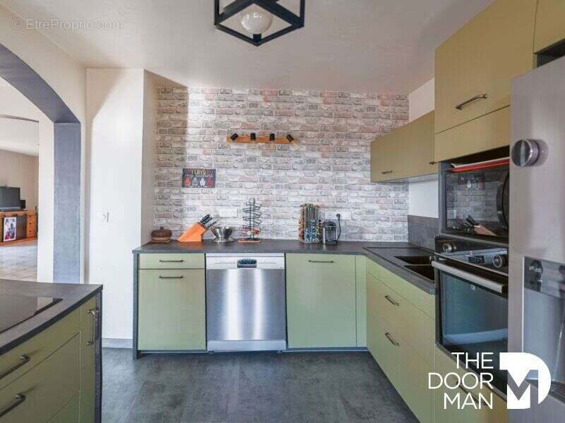 Maison à FLASSANS-SUR-ISSOLE