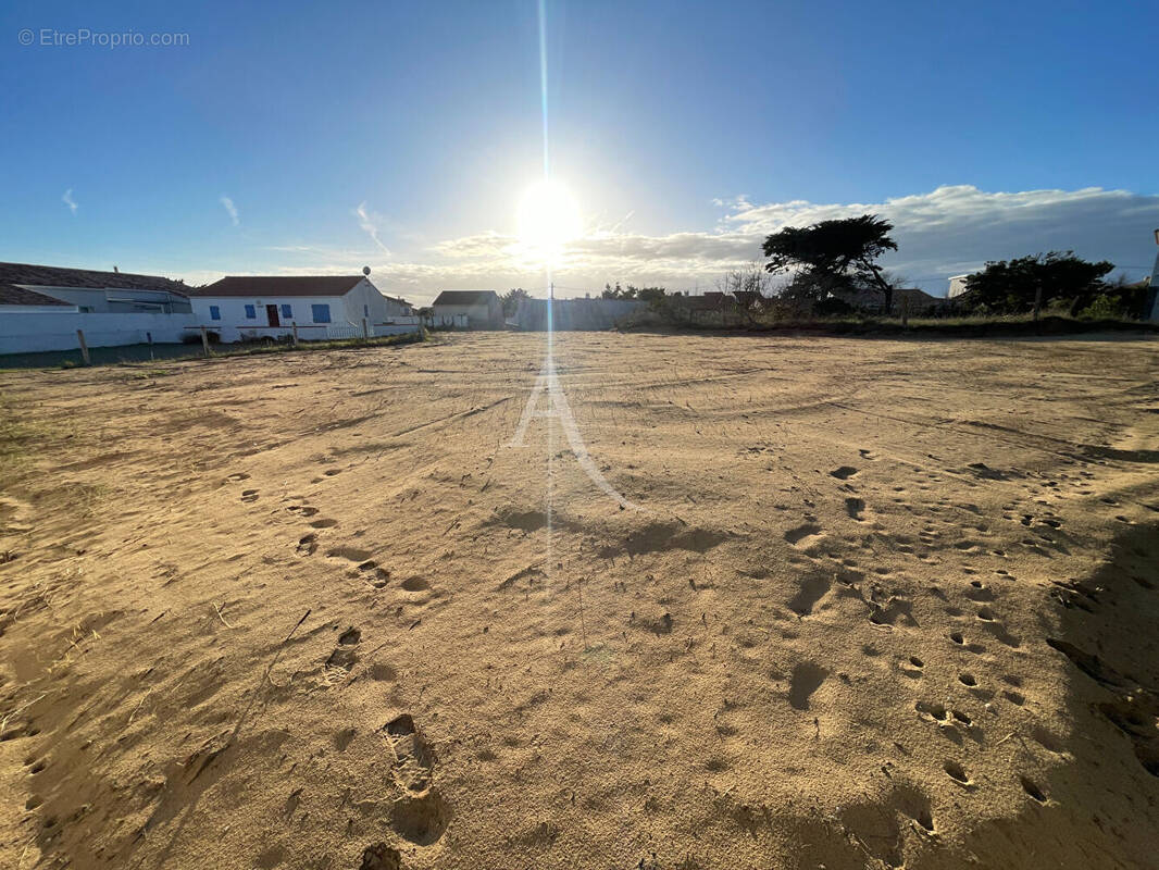 Terrain à BRETIGNOLLES-SUR-MER
