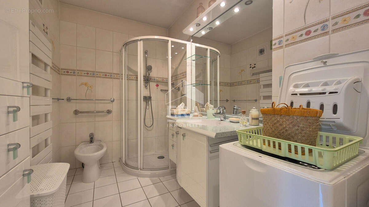 Appartement à BRIE-COMTE-ROBERT