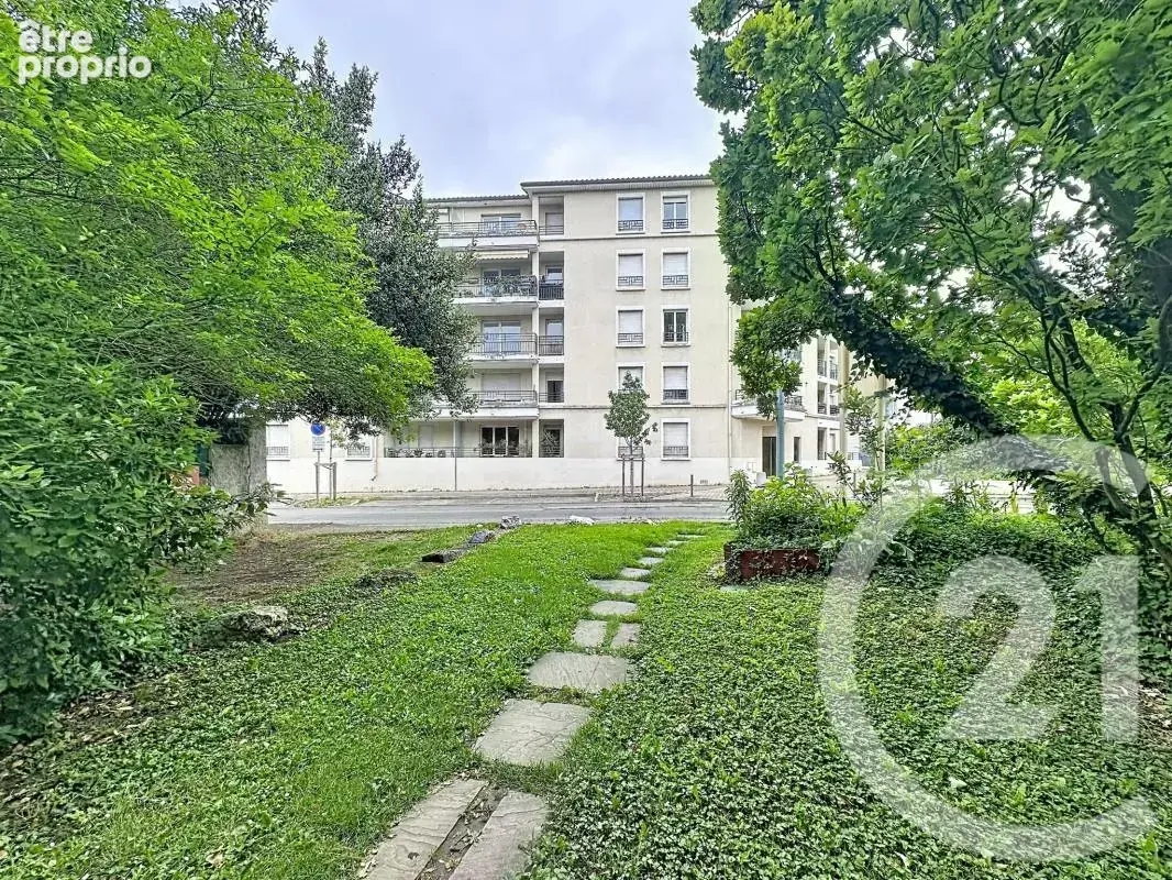 Appartement 88 m² à Venissieux  - photo 16