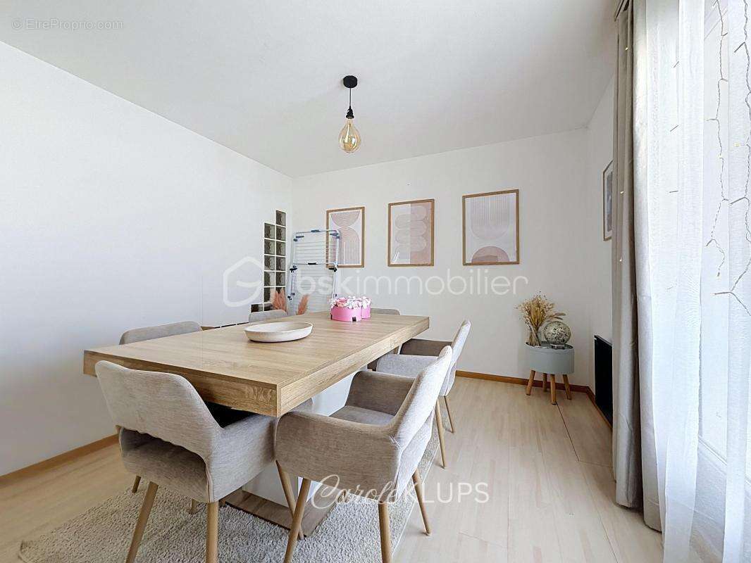 WITTENHEIM – Appartement 3 pièces de 75 m² avec ascenseur, cave et deux balcons - photo 6