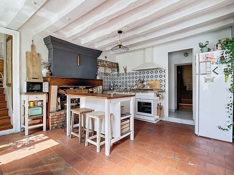VANCE (72),Maison à vendre 6 pièces-115m²-terrainde 450m²- terrasse- parking-cave - photo 2