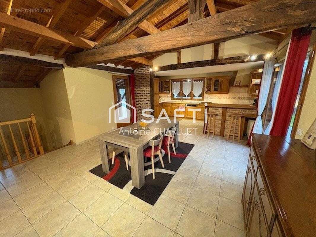Maison 97 m² à Mezieres-En-Brenne  - photo 2