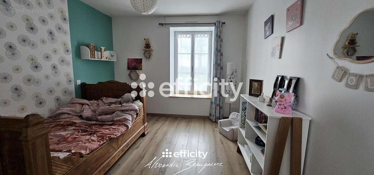 Maison 279 m² à Reffannes  - photo 9