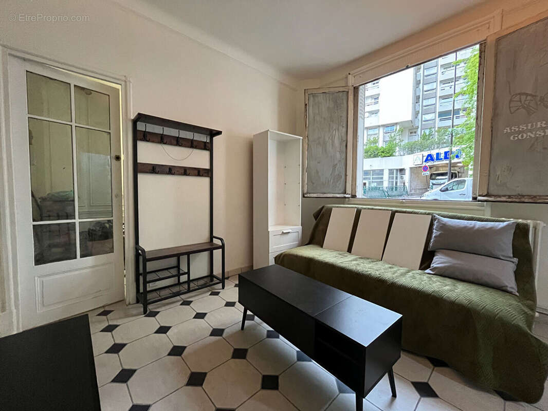 Appartement à PARIS-20E