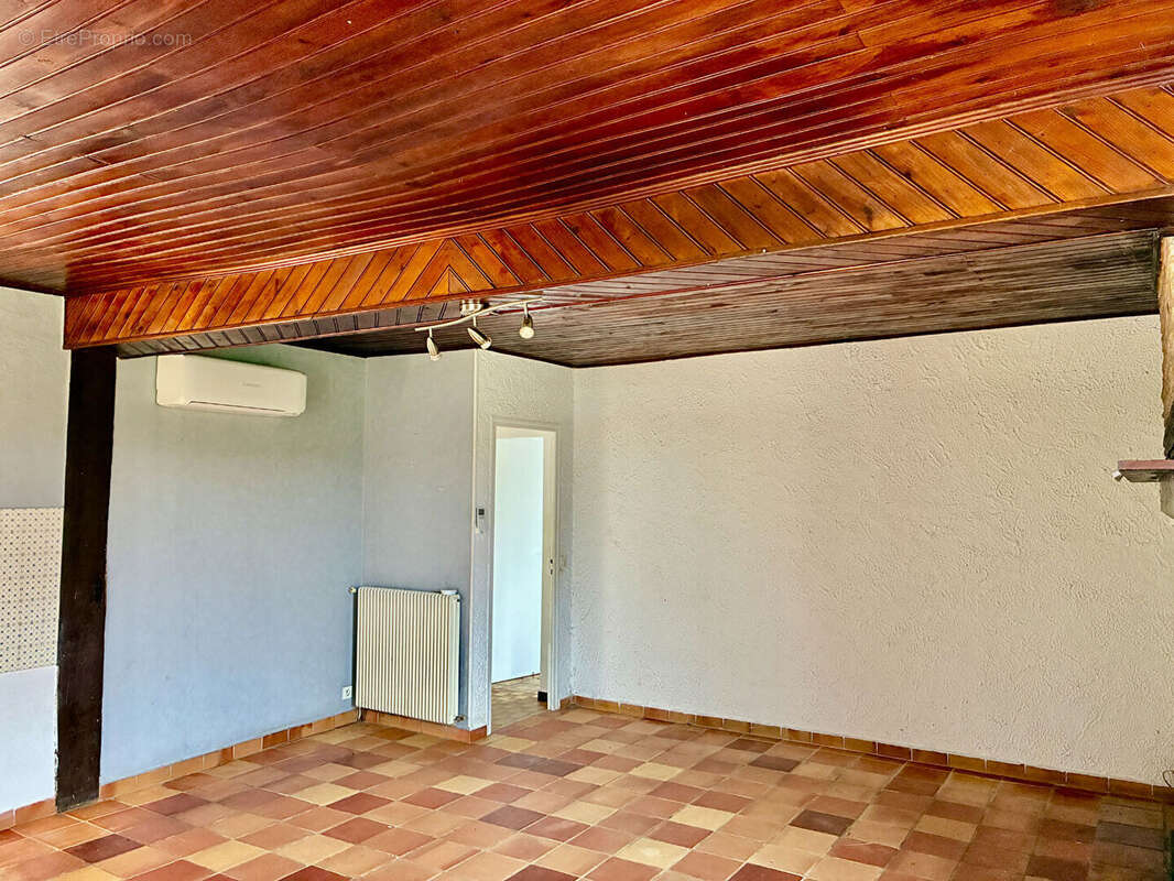 Maison à BEAUGAS