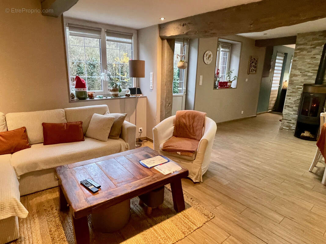 Maison à CHAMPIGNOLLES