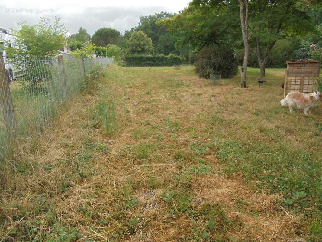 Terrain à GRAULHET