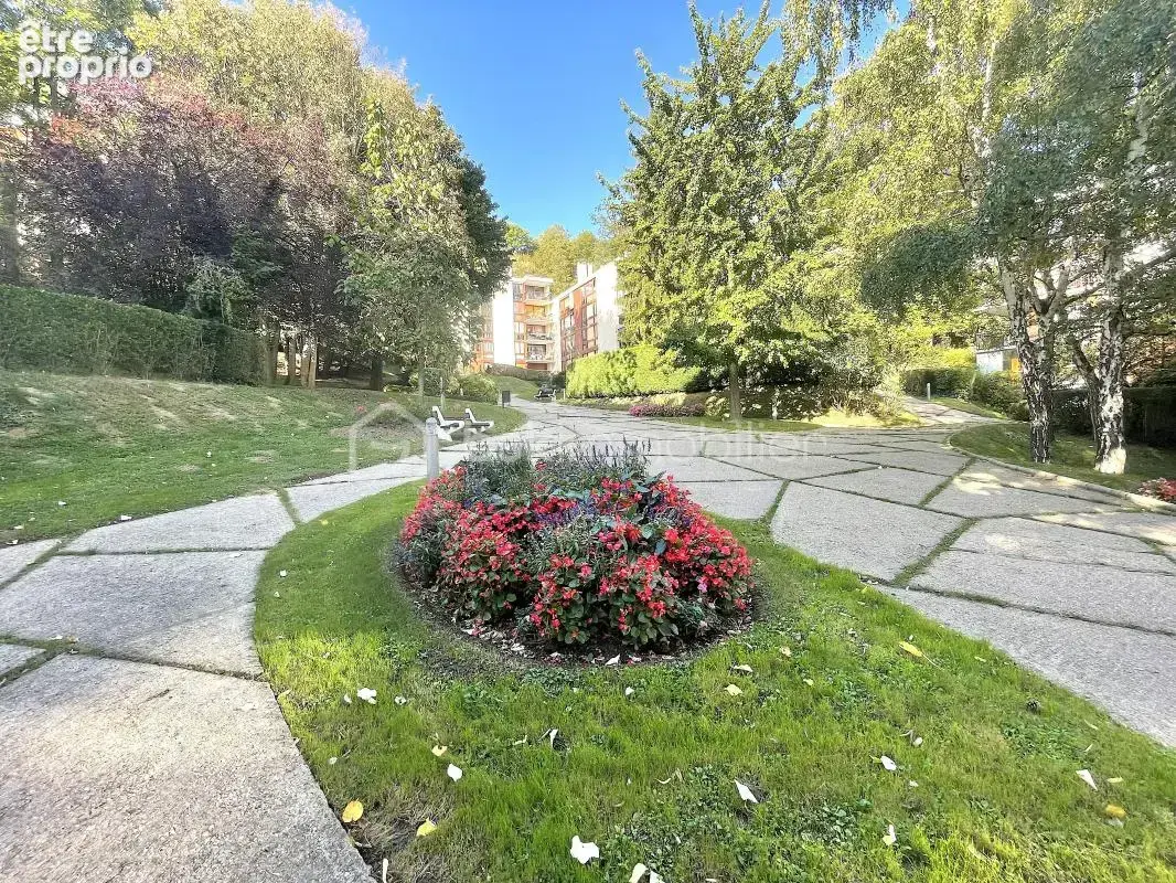 Appartement de standing en rez de jardin dans une résidence arborée avec piscine et gardien - photo 15