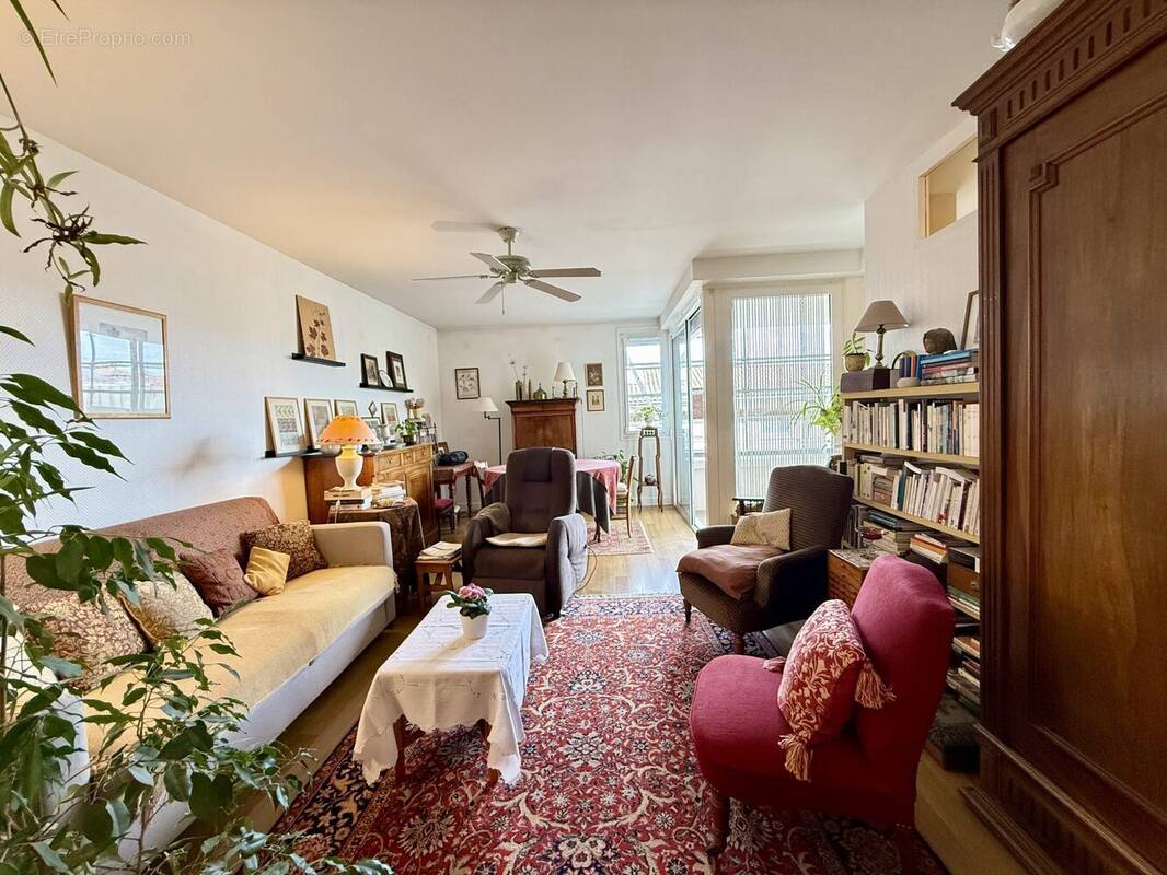 Appartement à BORDEAUX