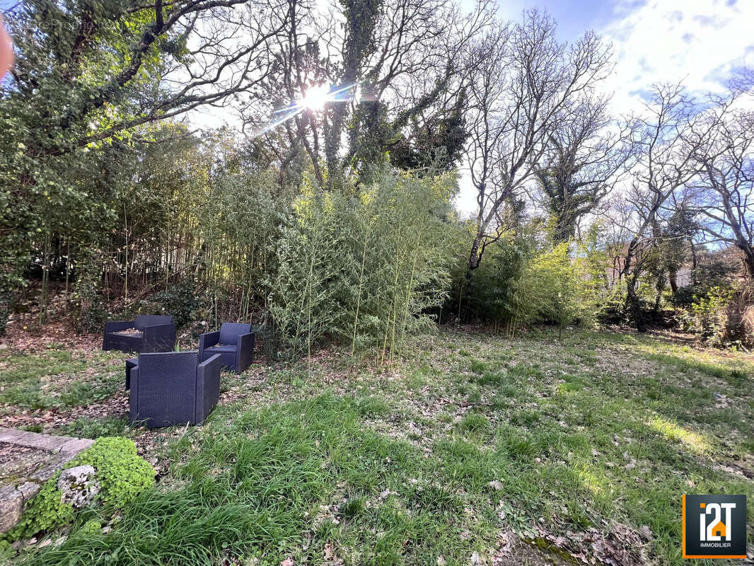 Maison à SAINTE-ANASTASIE