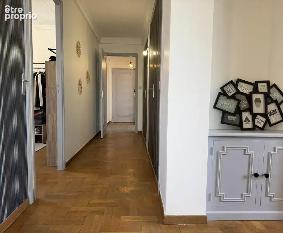 Appartement traversant de 103 m² avec terrasse garage parquets proche centre-ville et canal - photo 8